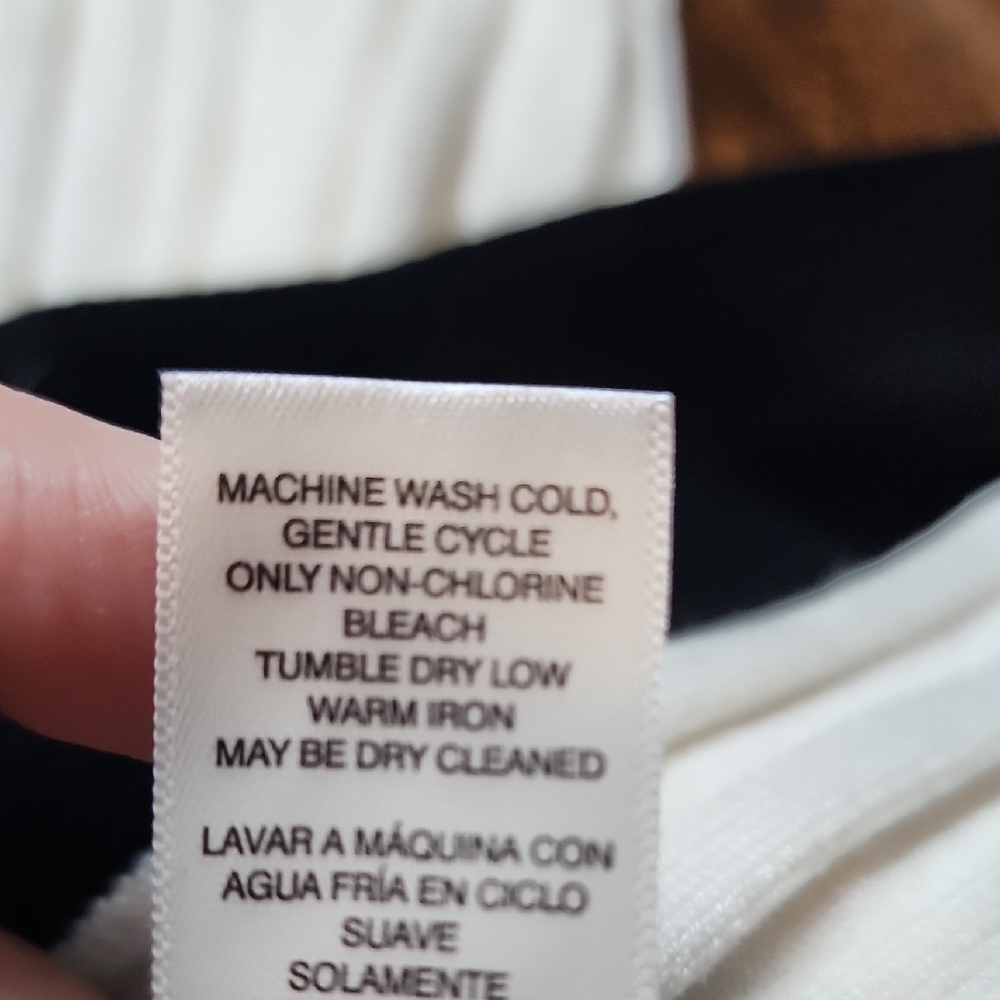 WHITE HOUSE BLACK MARKET | Belted White Longline Cardigan with Black Trim | XL - Picture 7 of 10